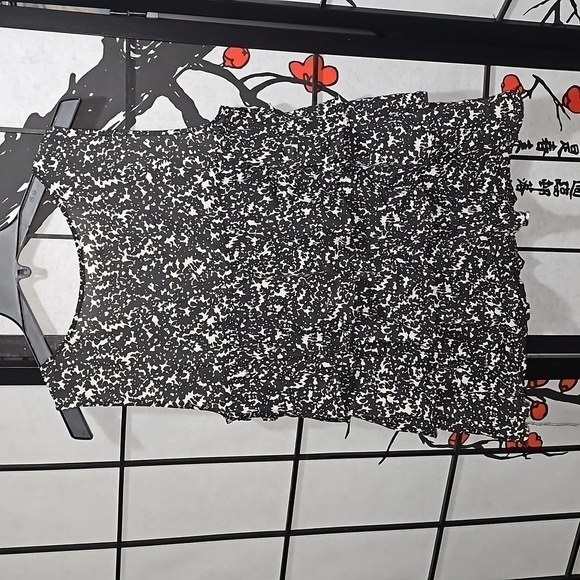 J. Crew Tiered Silk Blouse Sleeveless Top Size 8 - Picture 7 of 7